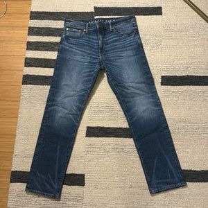 American Eagle Flex/Stretch Jeans. 33x32.  Barely worn